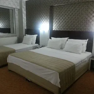 3* Hotel Anya